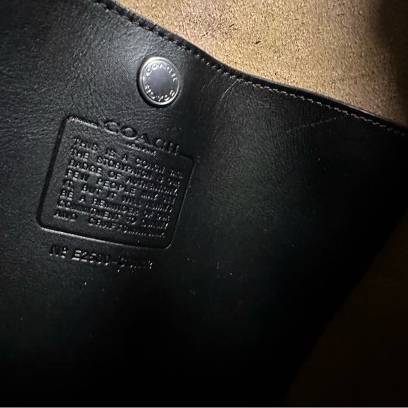 Coach Brooklyn - Picture 11 of 12